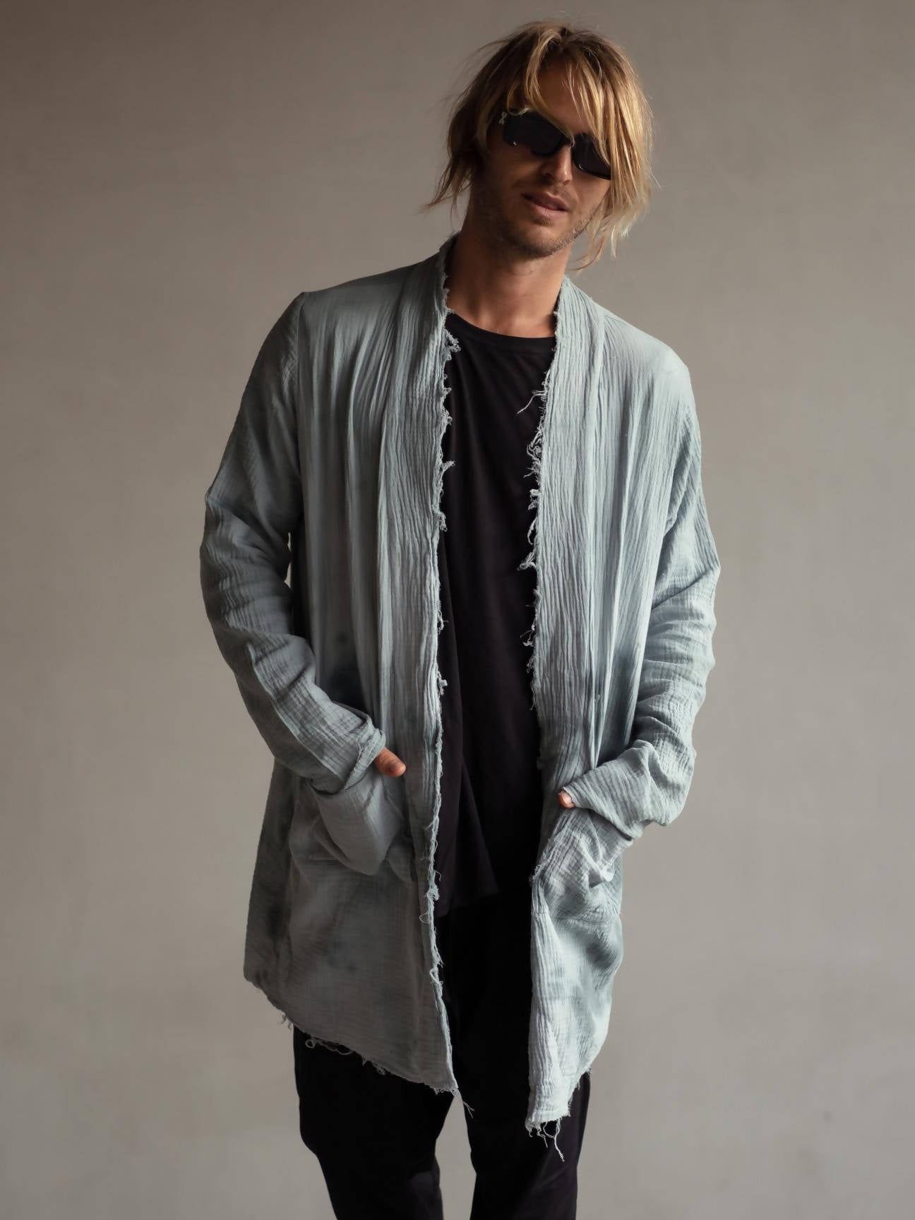 Hand dyed raw cotton cardigan blue - hedonist.bali
