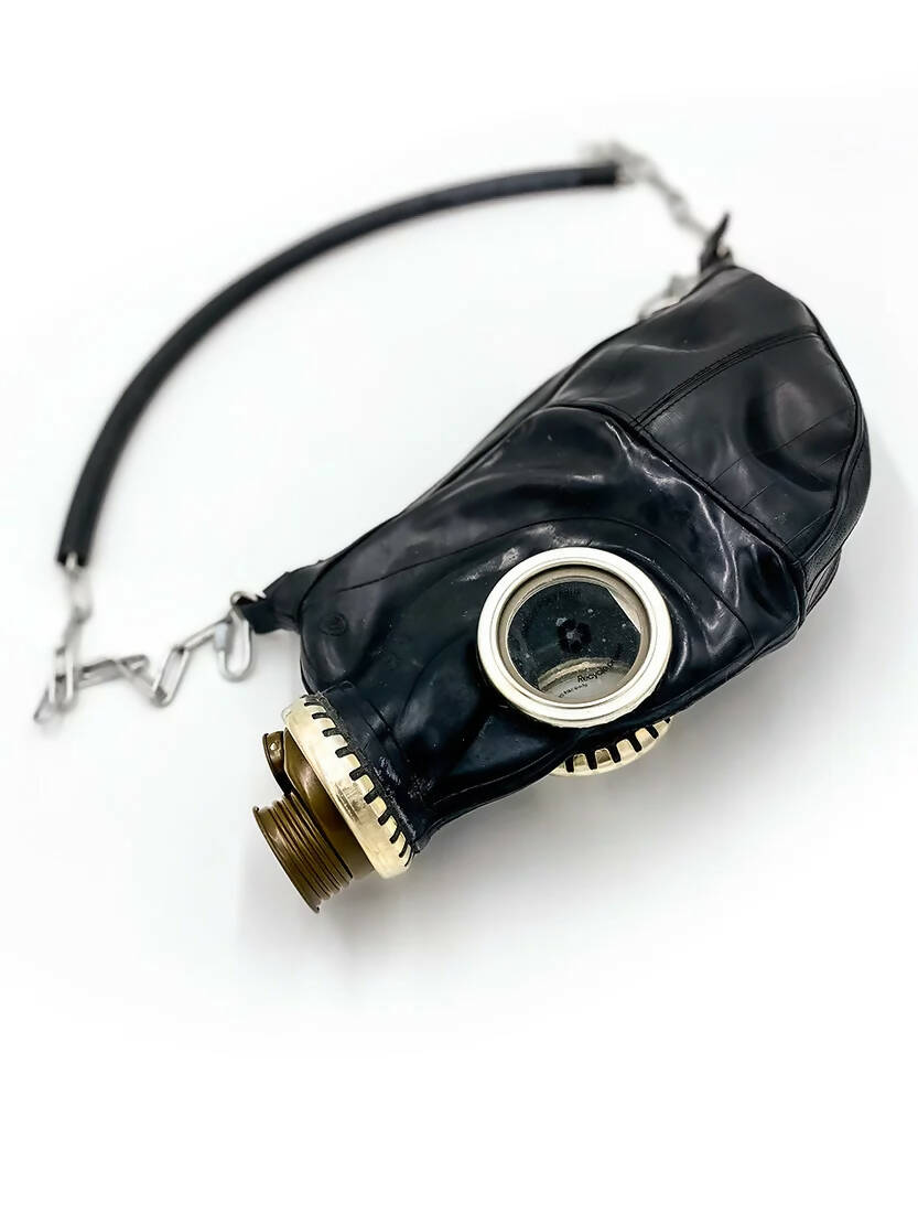 Gasmask bag on chain BLACK