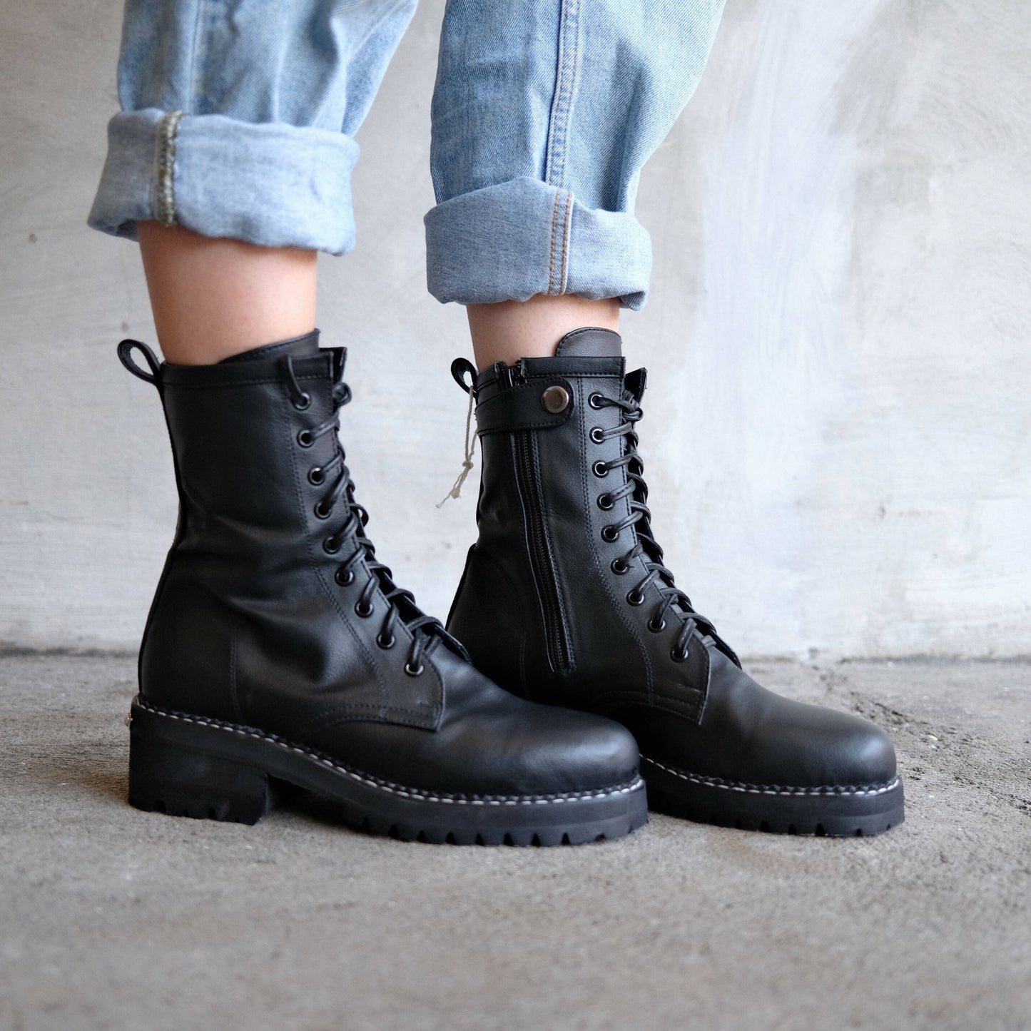 Combat boots with standard platform