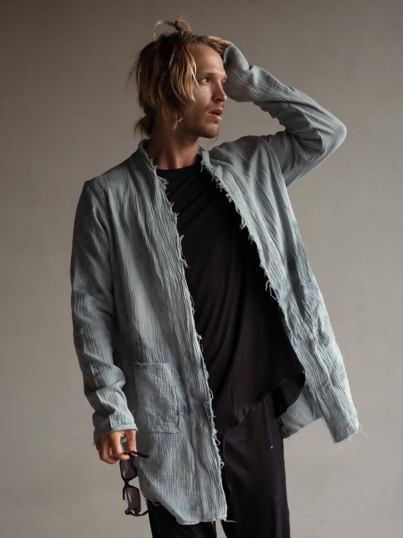 Hand dyed raw cotton cardigan blue - hedonist.bali