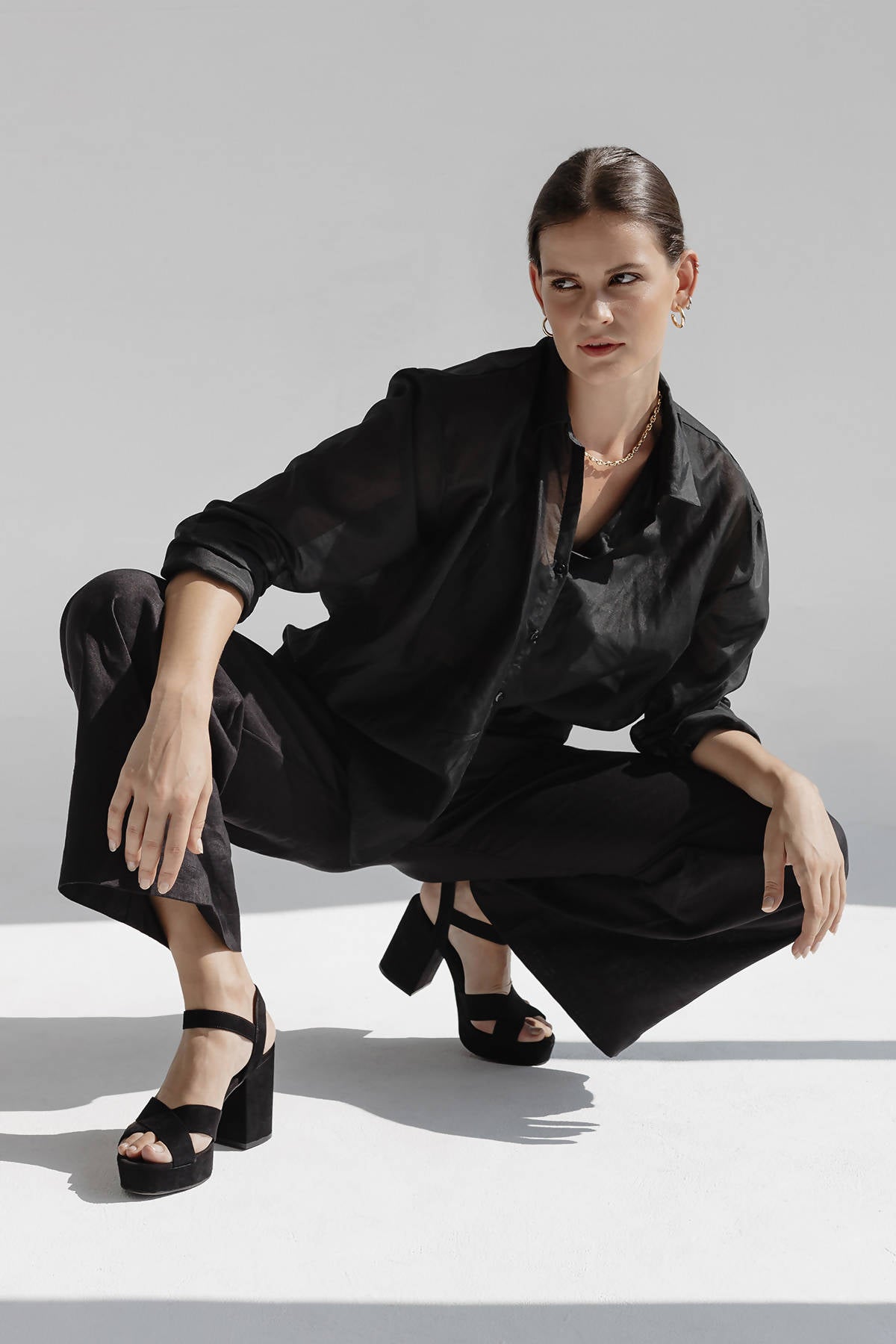Linen pants black