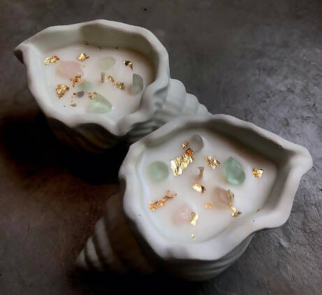 Magaia shell candle