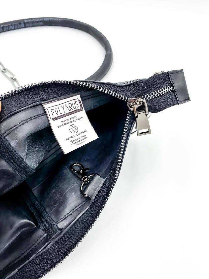 Gasmask bag on chain BLACK