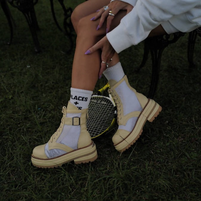Net boots beige - hedonist.bali