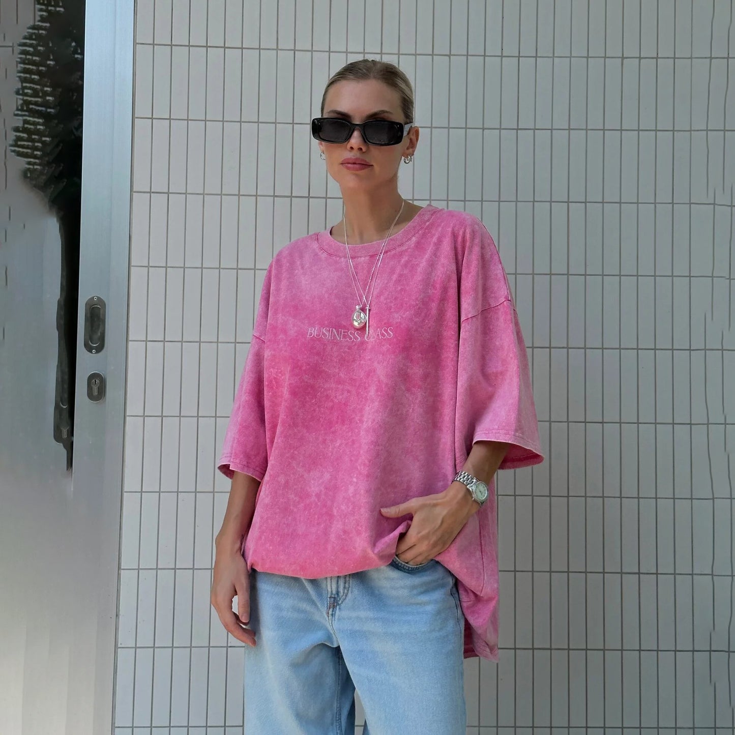 BUSINESS CLASS OVERSIZED T-SHIRT IN PINK