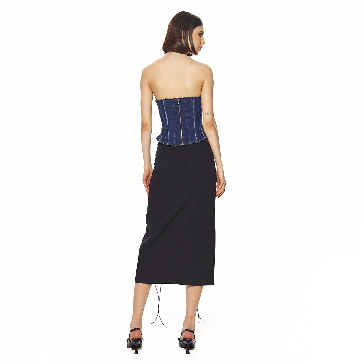 SKIRT WITH GROMMETS