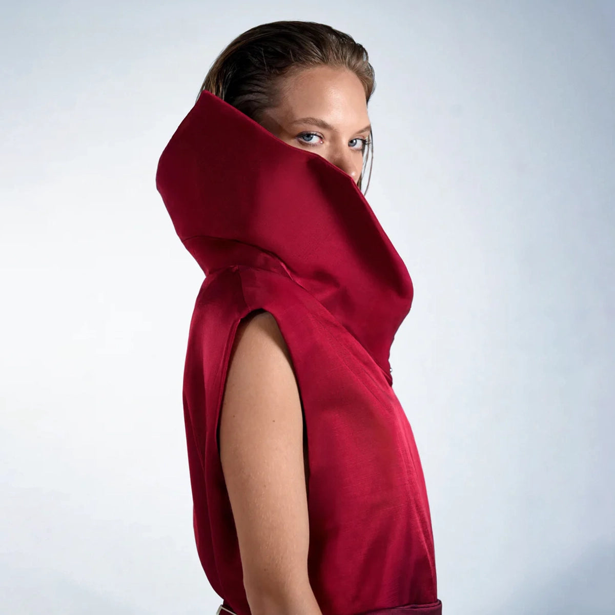 VEST RED