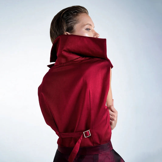 VEST RED