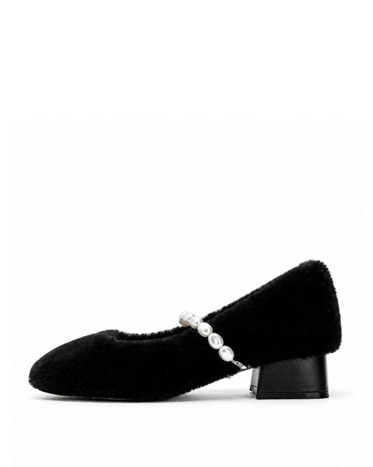 Black Pearl Flats