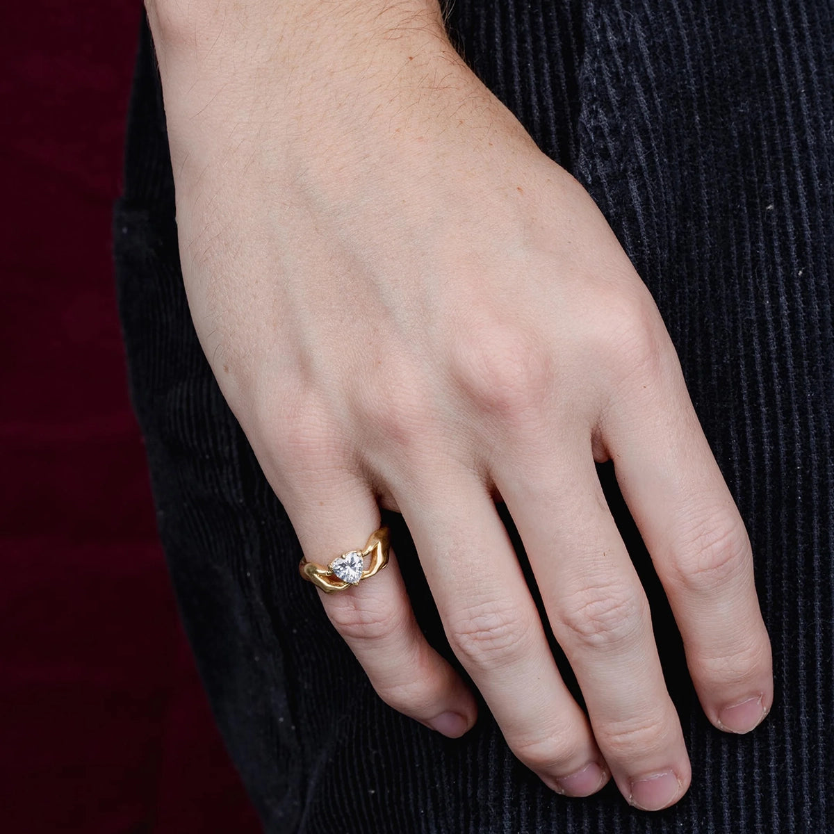 BLUE STONE HAND RING IN GOLD