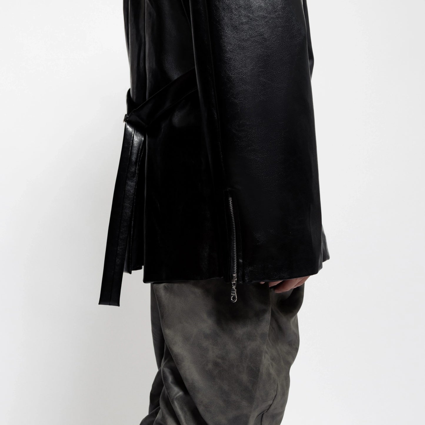 SLAB STRUCTURED BLAZER FAUX LEATHER