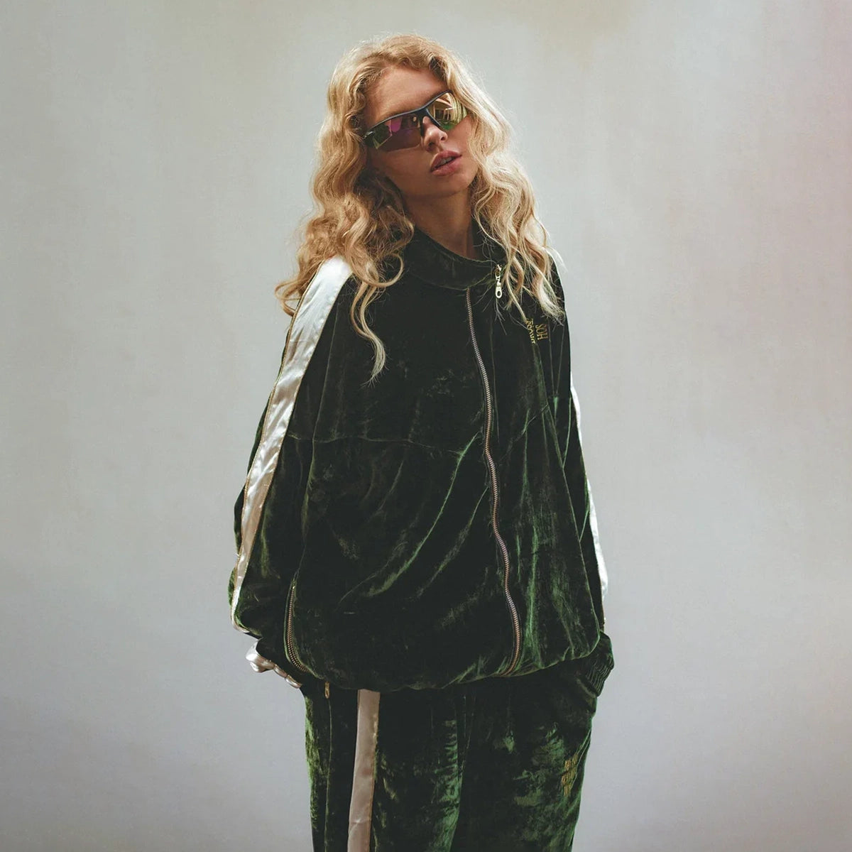 SILK VELVET TRACK JACKET OLIVE