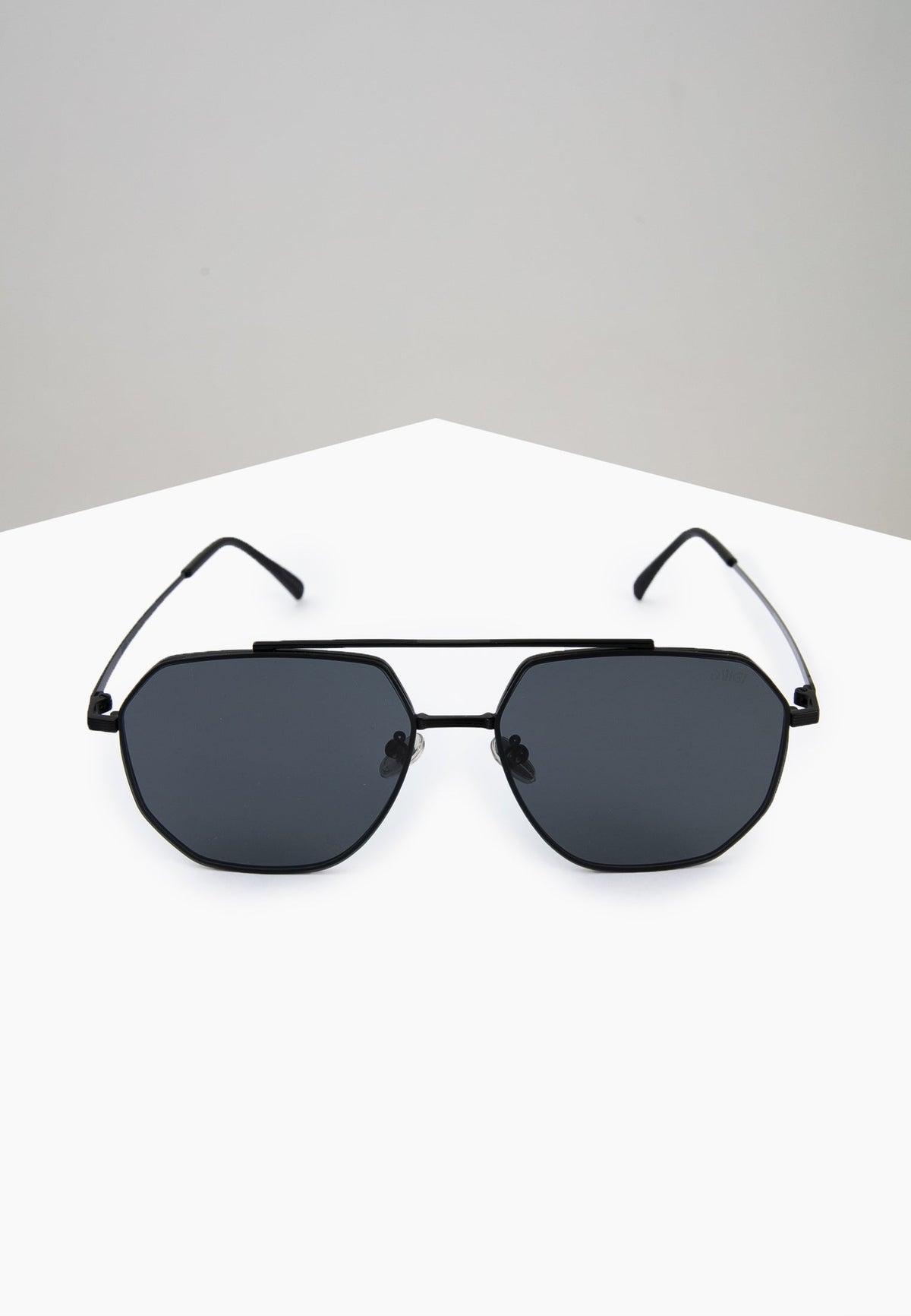 Black Geometric Aviator Sunglasses