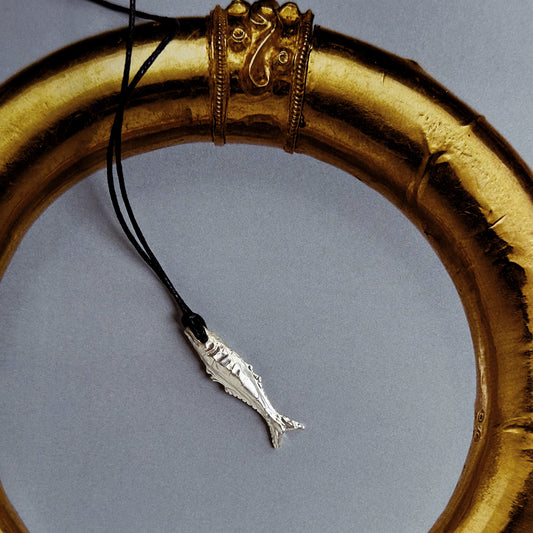 Necklace Oona Amulet in Silver