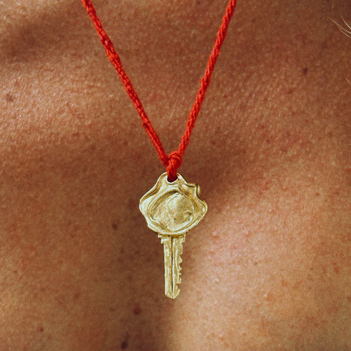 Necklace Nephthys Amulet in Gold