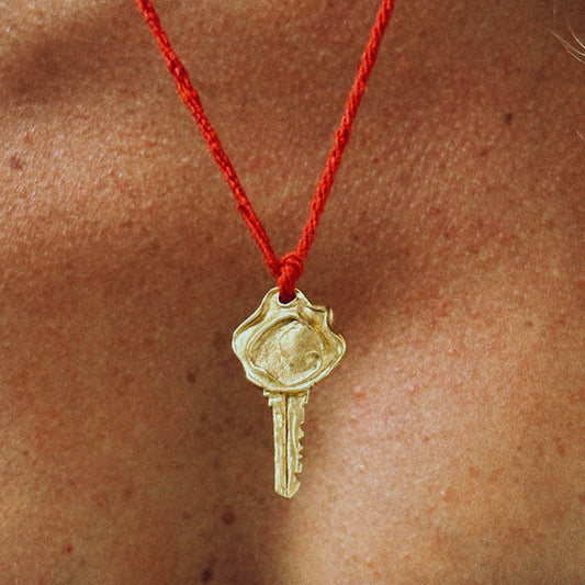 Necklace Nephthys Amulet in Gold