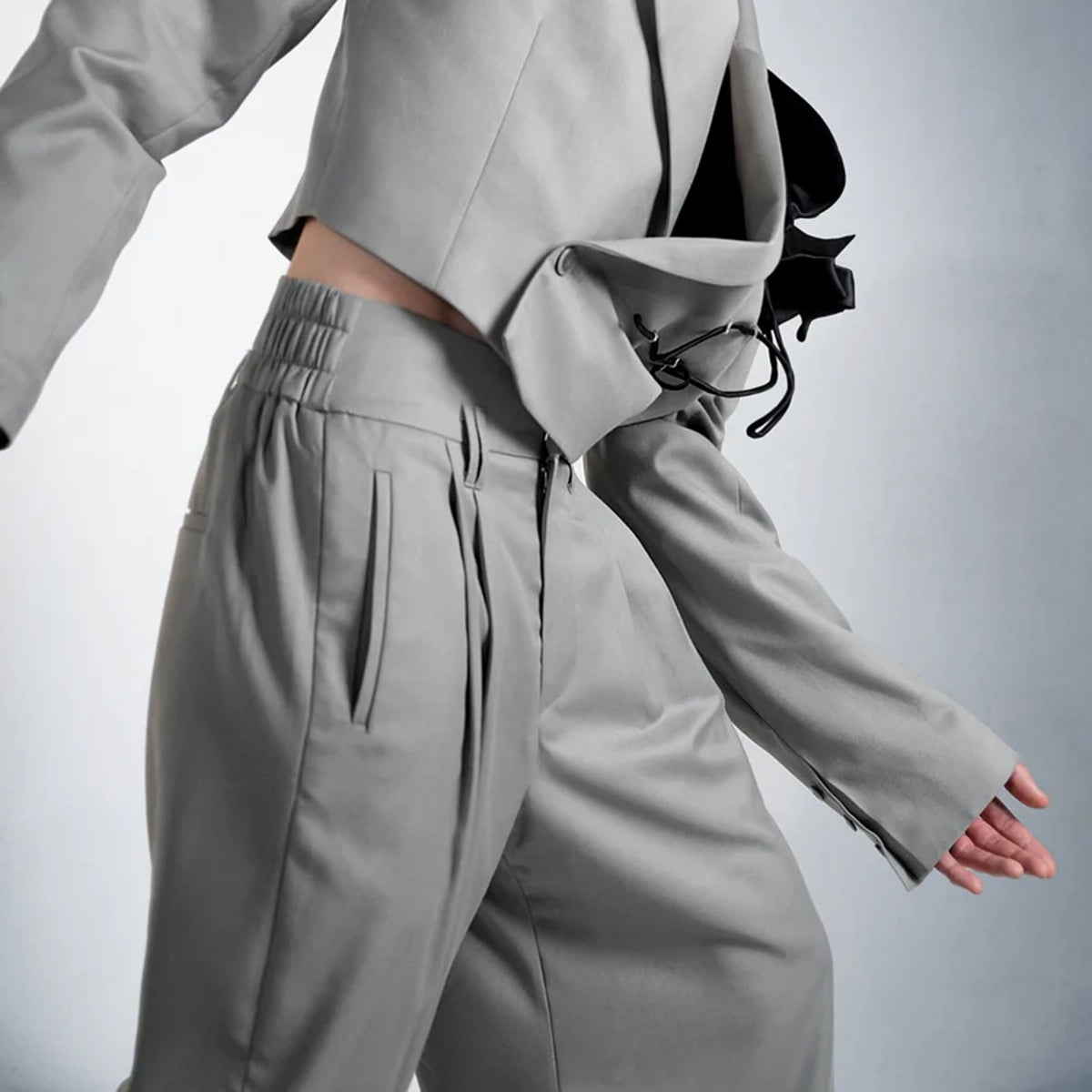 AVANT GARDE PANTS GREY