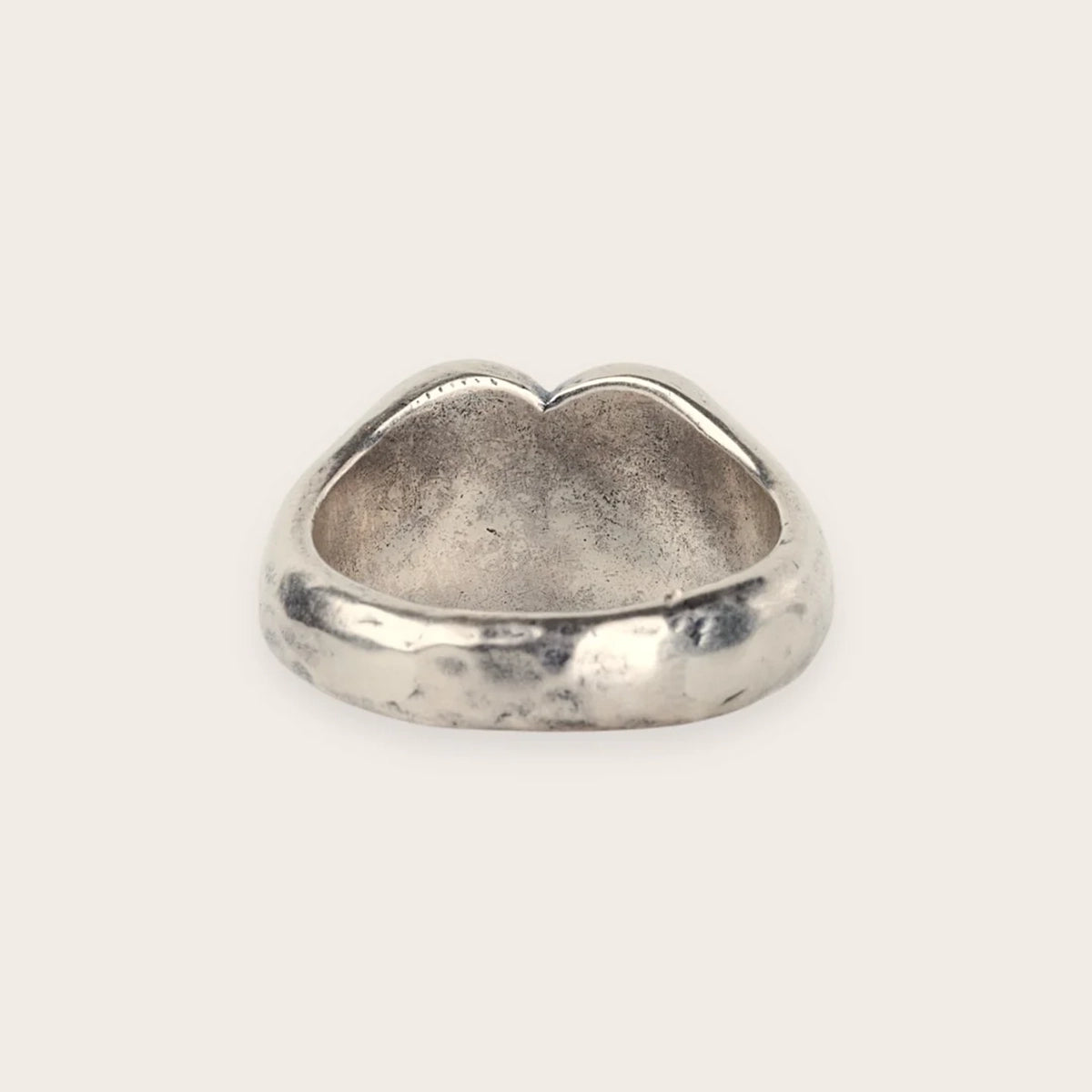 KISSING COUPLE RING IN SILVER