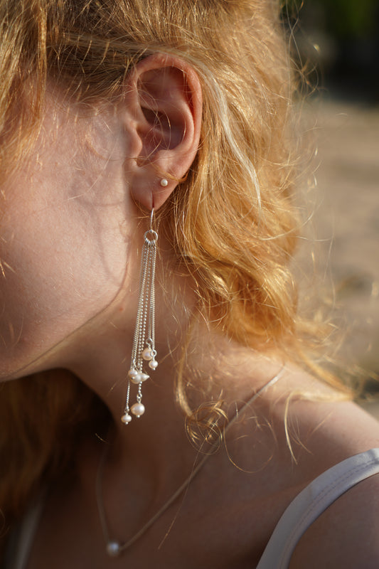 Cantik earrings