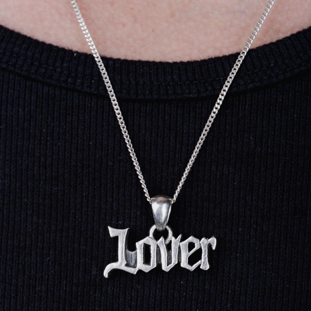 LOVER PENDANT IN SILVER