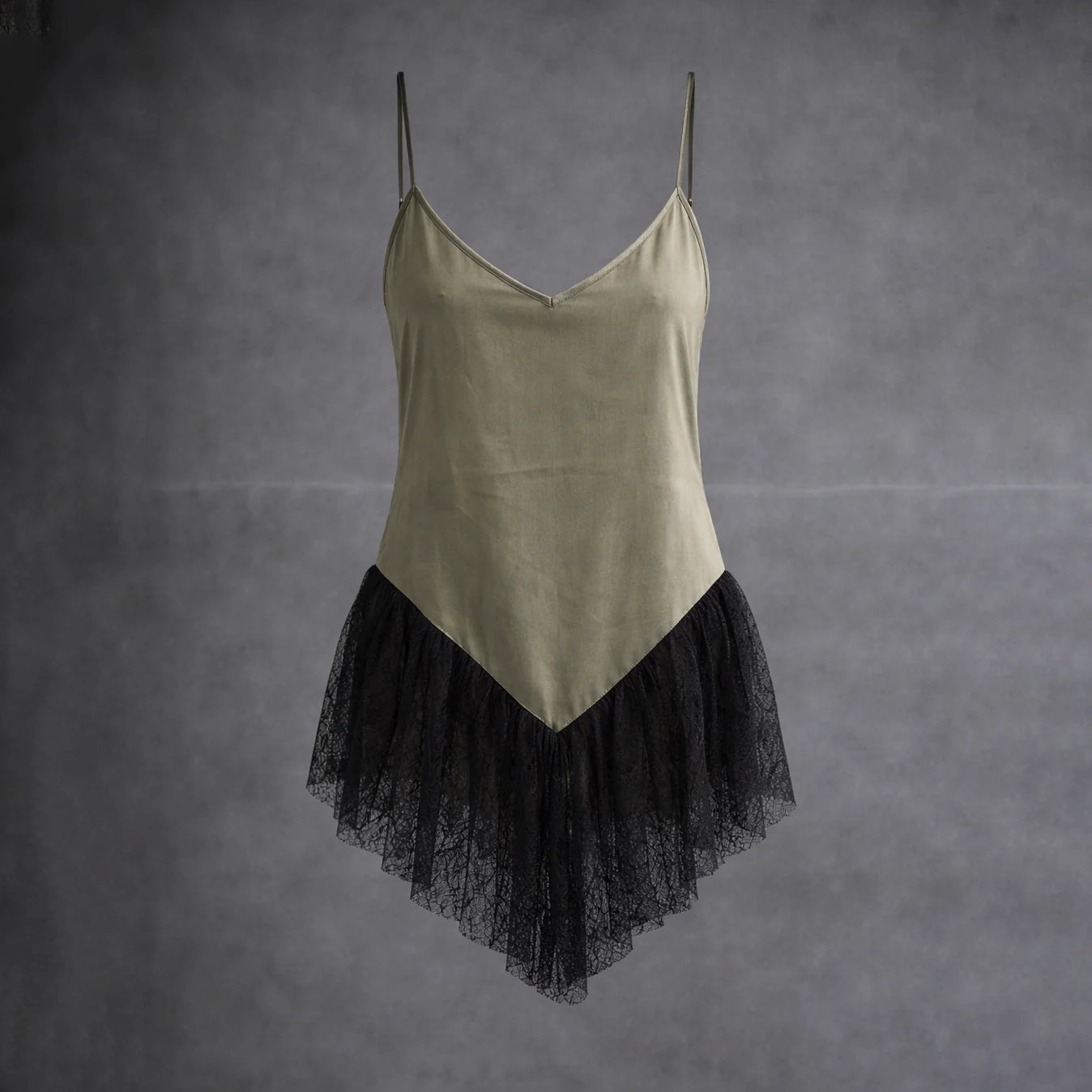 Mutu Lace Top