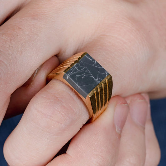 TIE-DYE MARBLE RING IN GOLD