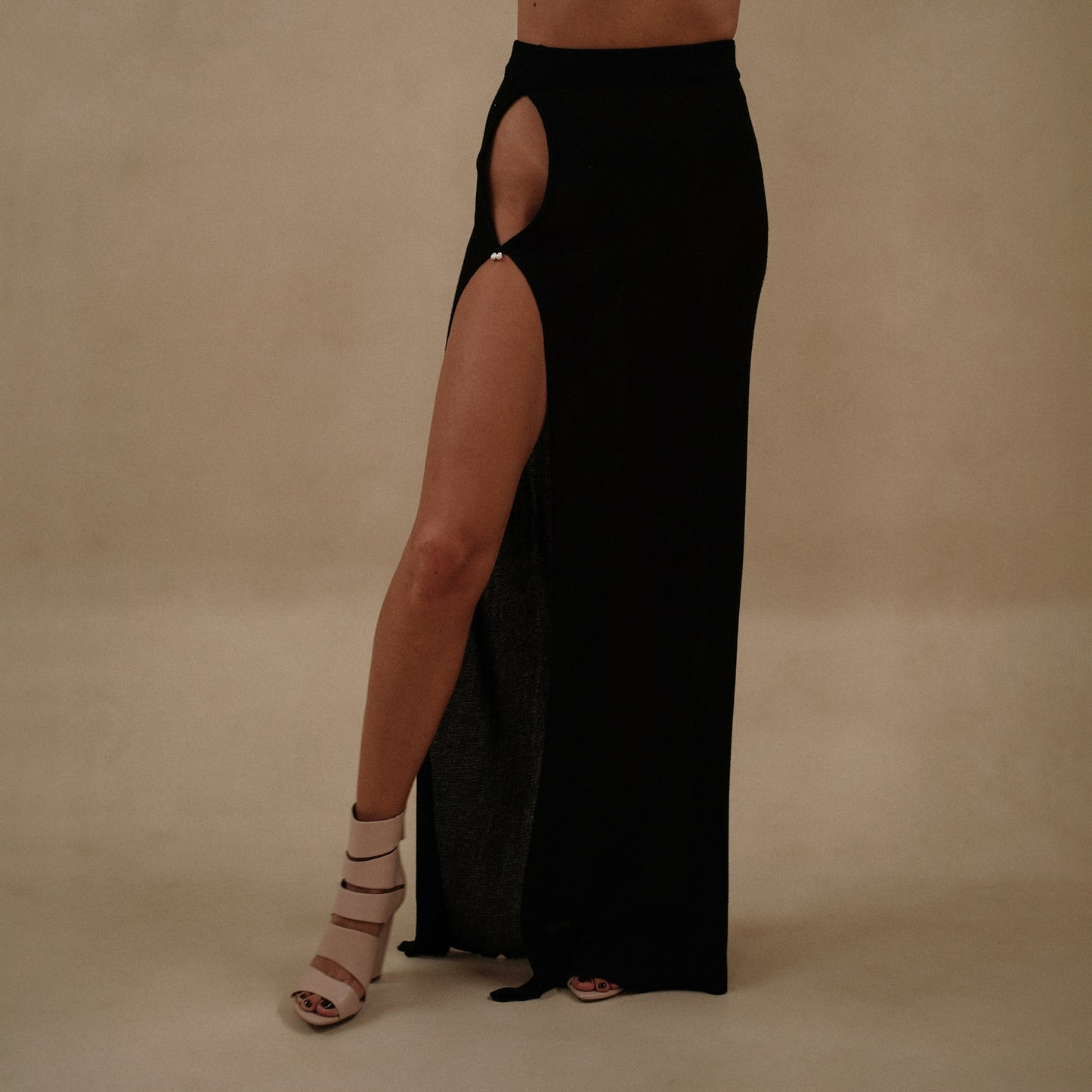 ANDRIANA SKIRT IN BLACK