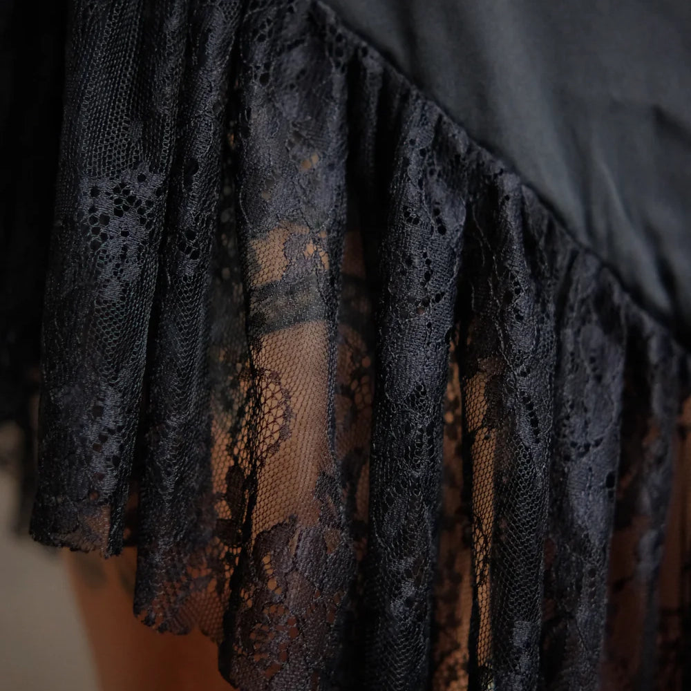Mutu Lace Top