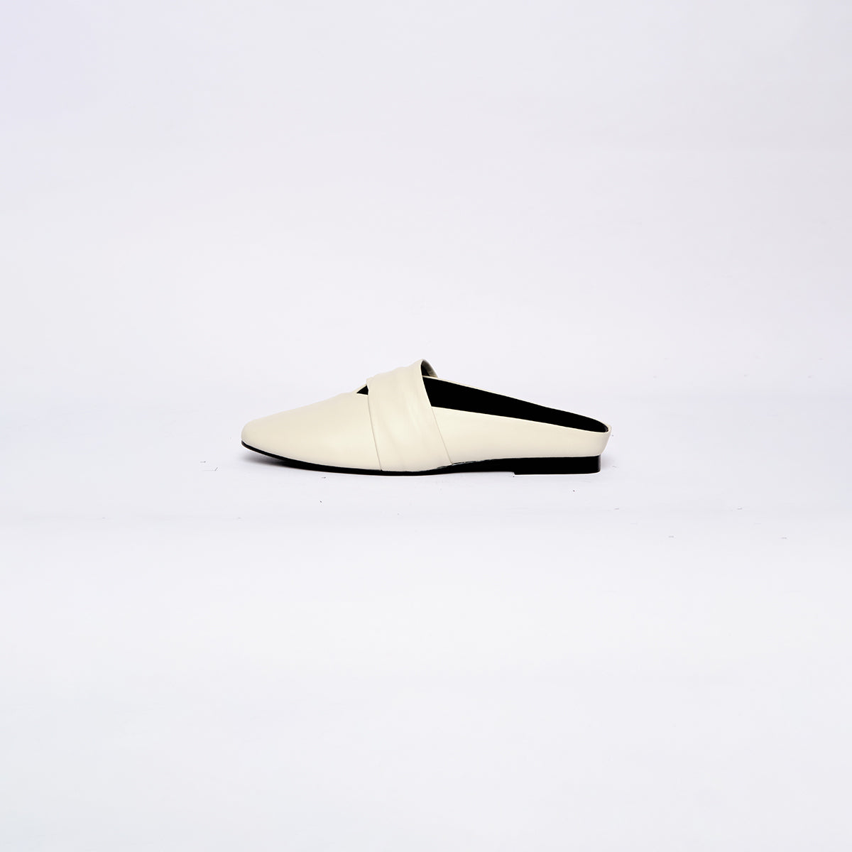 Milky Slippers