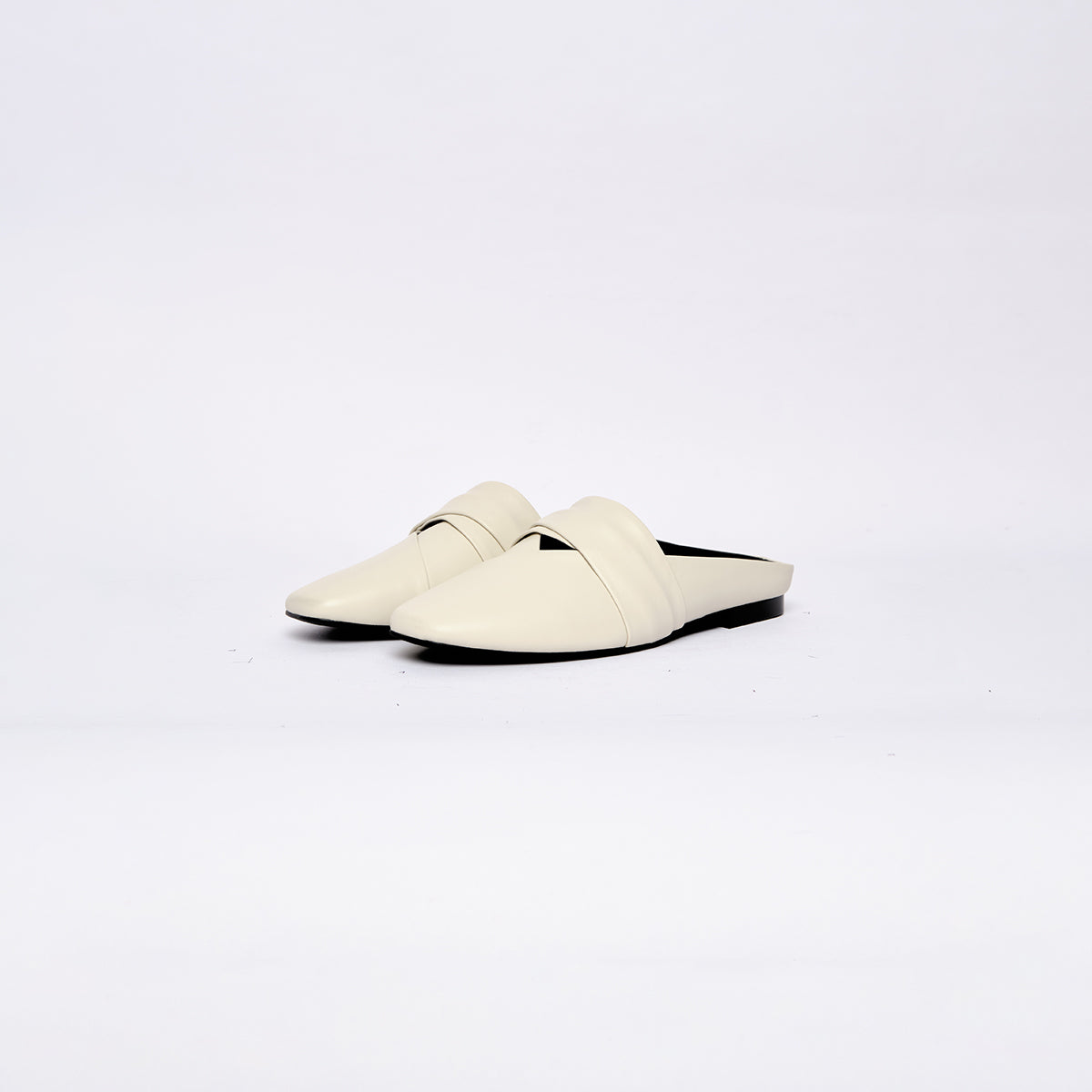 Milky Slippers
