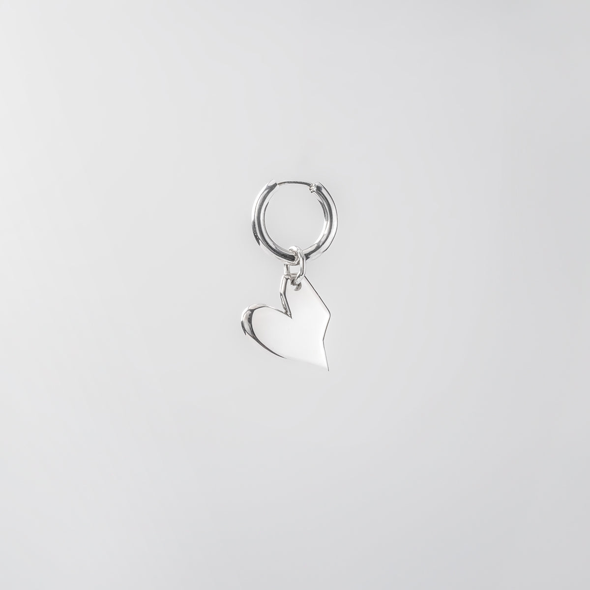 Earring classic + solid heart