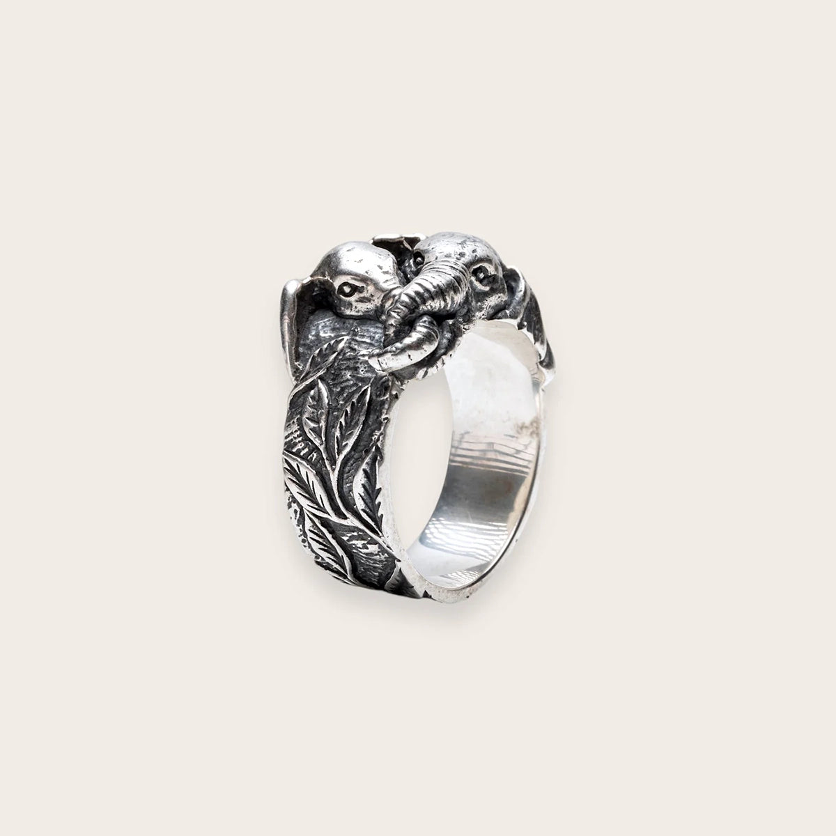 Elephant ring in silver