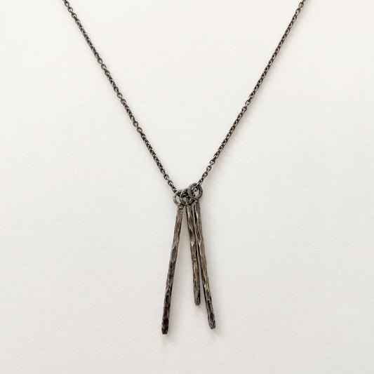 3STEM NECKLACE