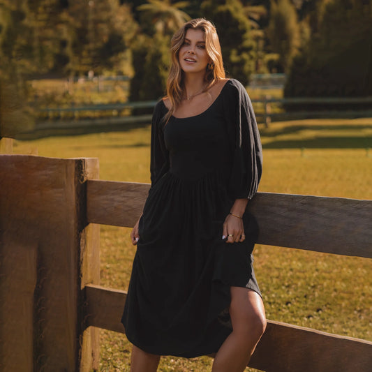 Genevieve Puff Sleeve Midi Dress In Black