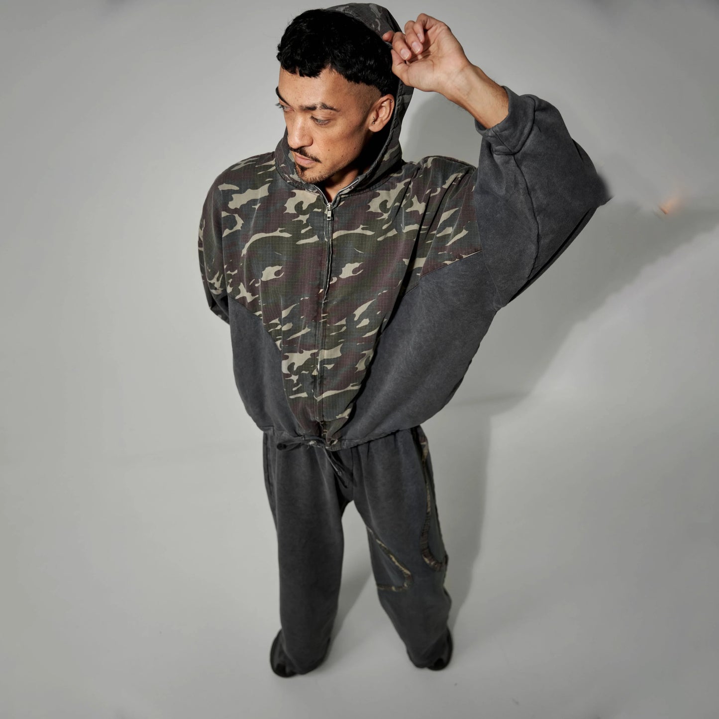 UNISEX TRACK SUIT THE EXPLORER