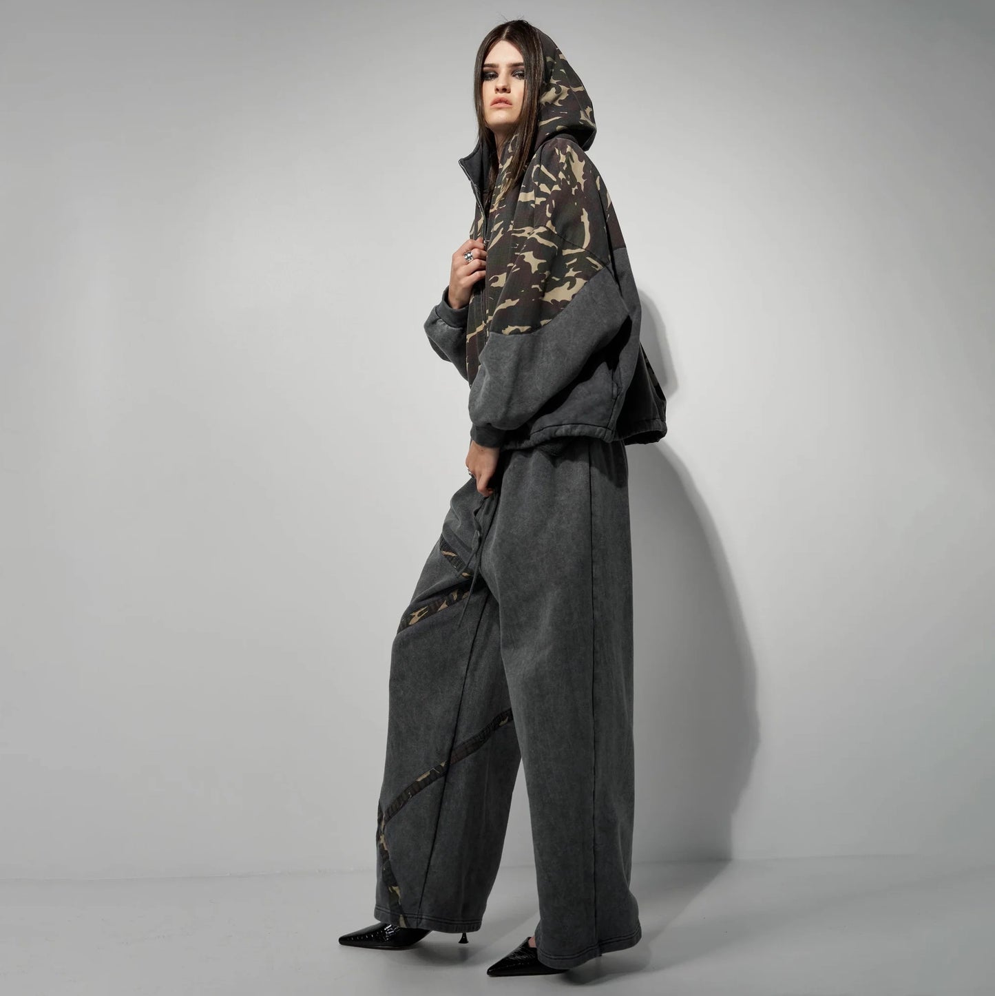 UNISEX TRACK SUIT THE EXPLORER