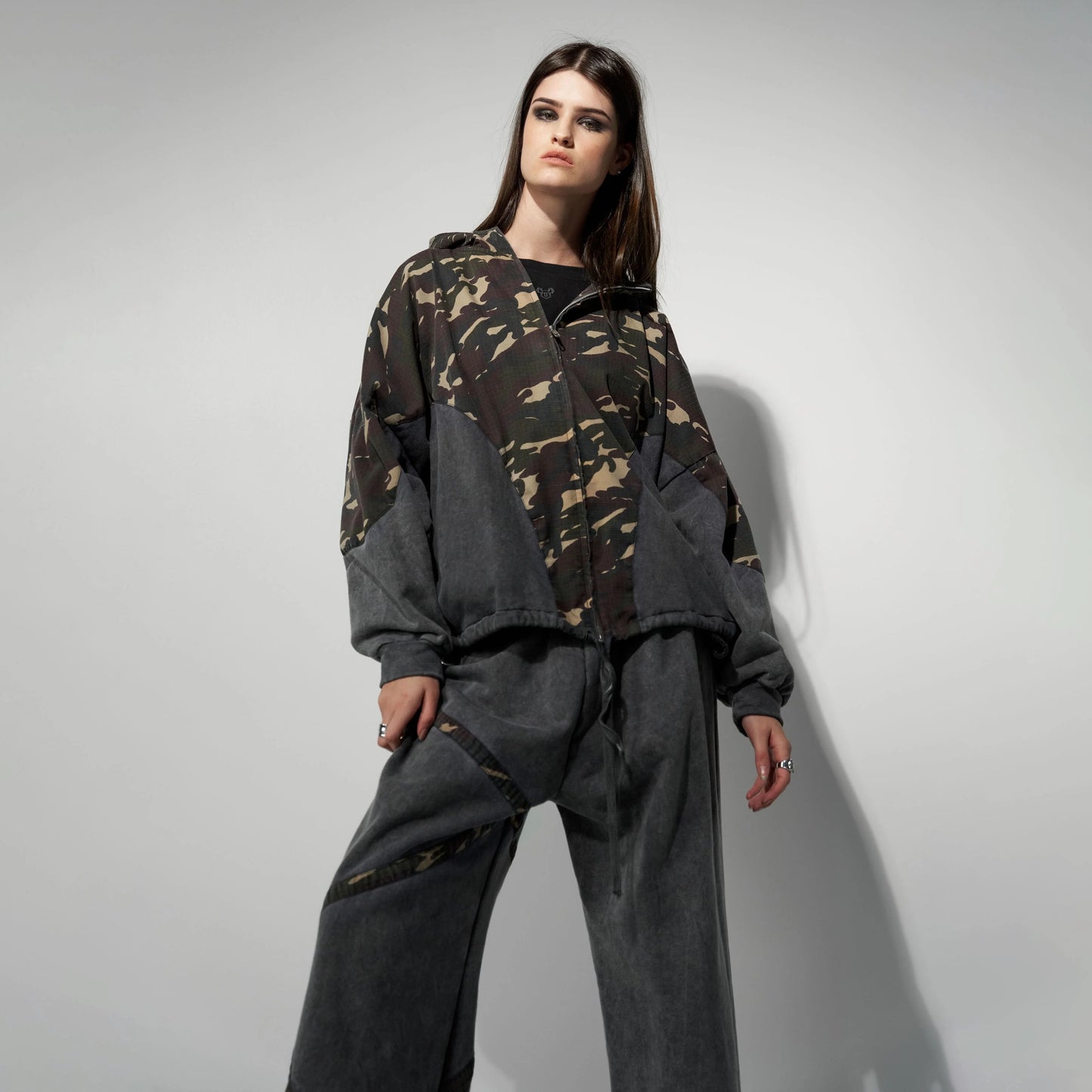 UNISEX TRACK SUIT THE EXPLORER