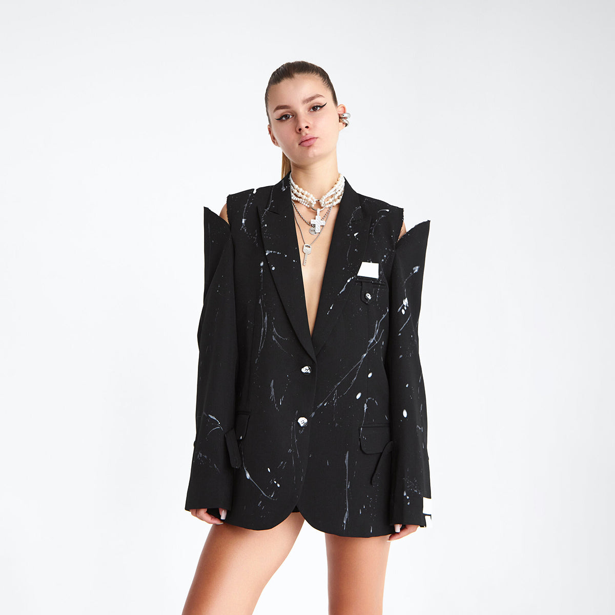 Old Money Blazer in Black