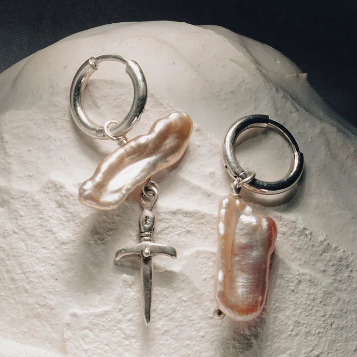 Earrings Rose Pearl Sword