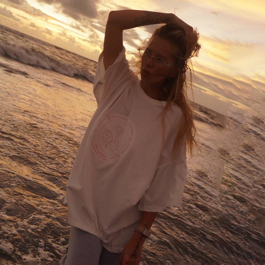 PALMESHKI T-SHIRT IN WHITE