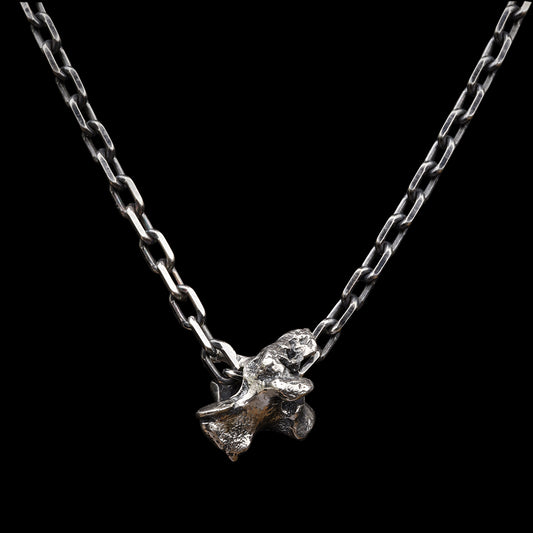 COBRA VERTEBRA pendant + chain