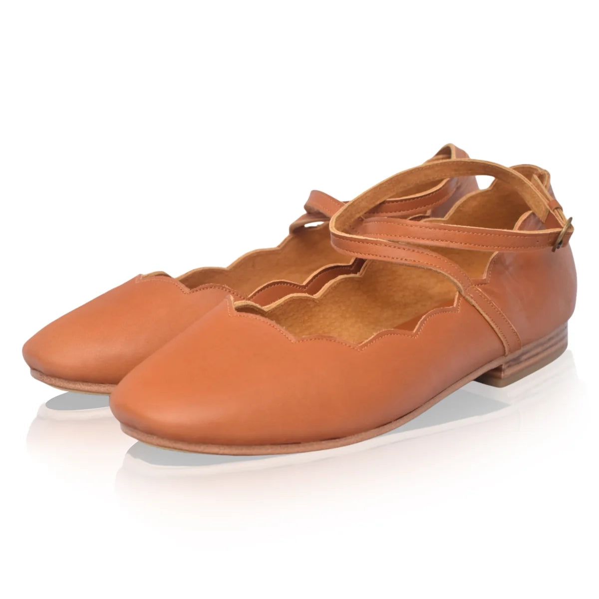 Myrelle Criss-Cross Leather Ballet Flats In Tan