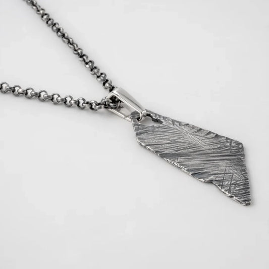 Necklace Asymmetric destroyed