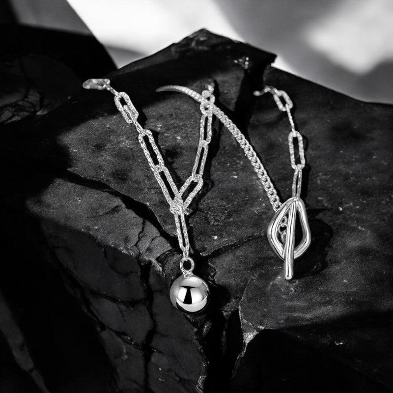 Necklace Magnetic Trail