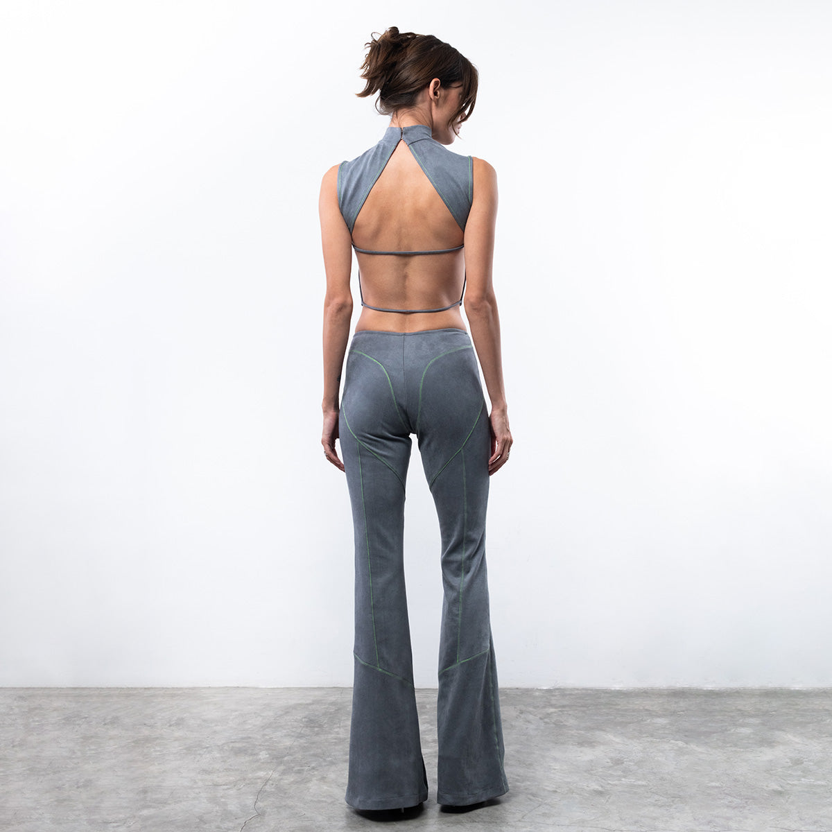 SET SLM IN GREY