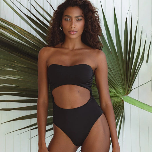 San Leo Cut-out One Piece Swimwear In Black
