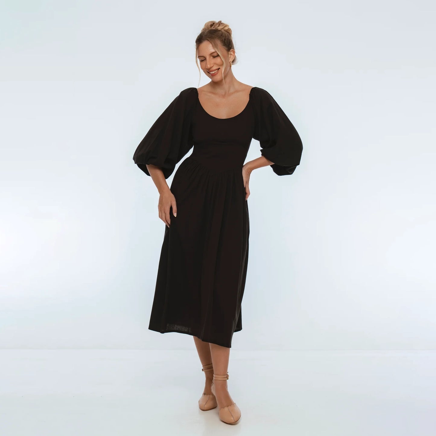 Genevieve Puff Sleeve Midi Dress In Black