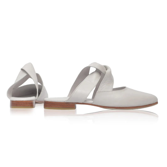 Taj Mahal Pointy Toe Mules In White