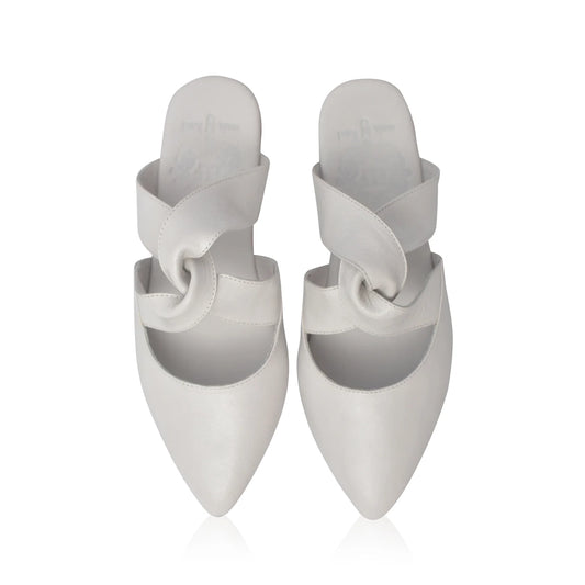 Taj Mahal Pointy Toe Mules In White