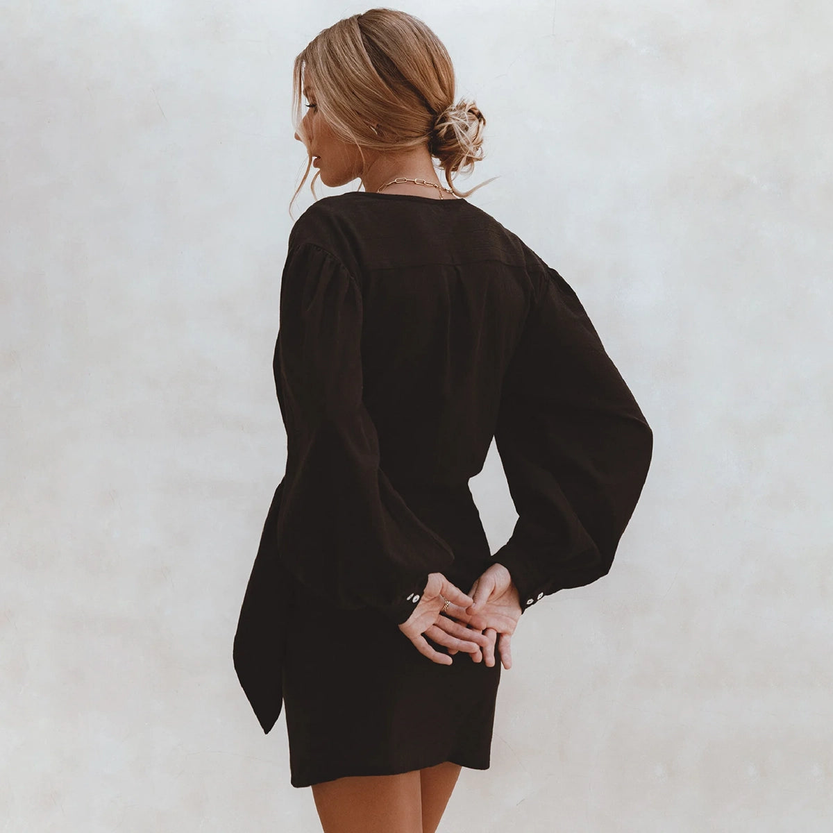 Ti Amo Linen Wrap Dress In Black
